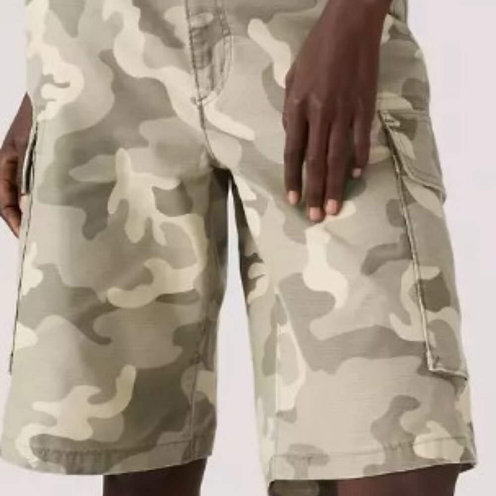 Levi's Shorts - Picture 2 of 11